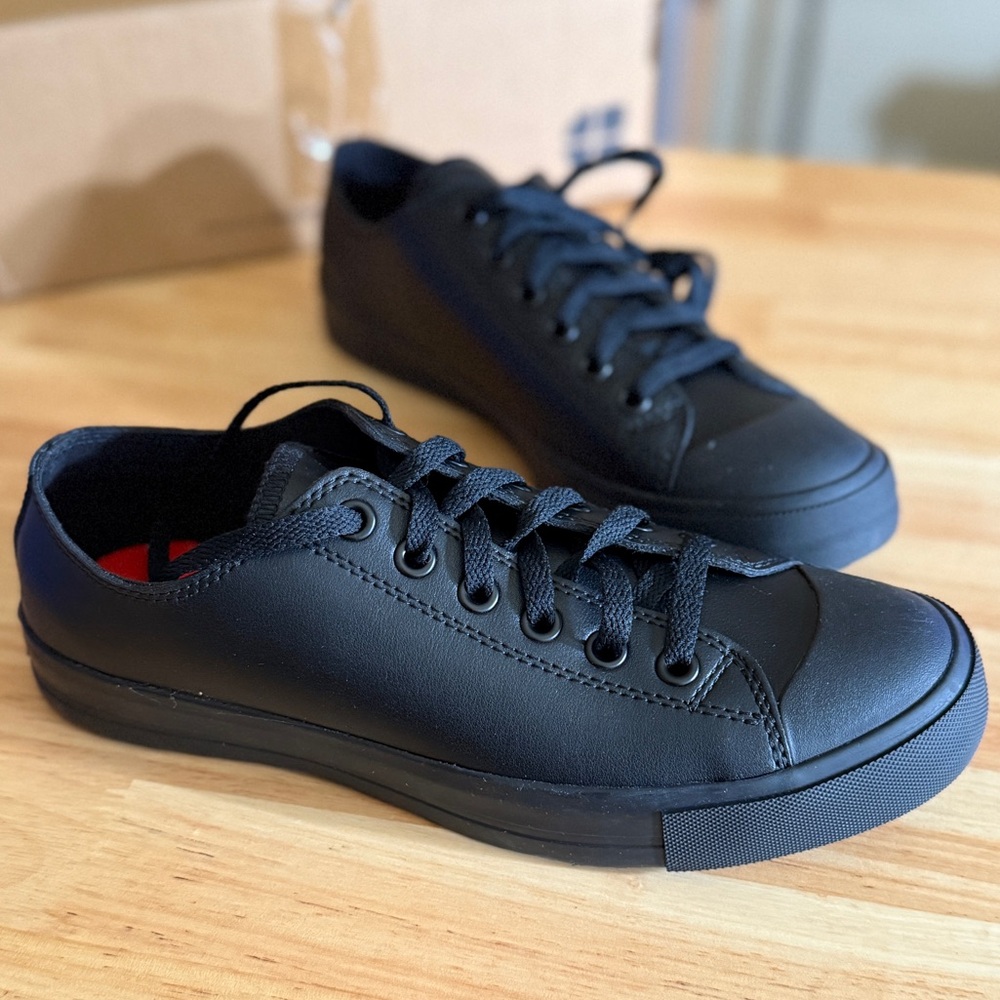 Non slip leather work shoes by Shoes For Crews; it runs big and fits like 9.5!!!